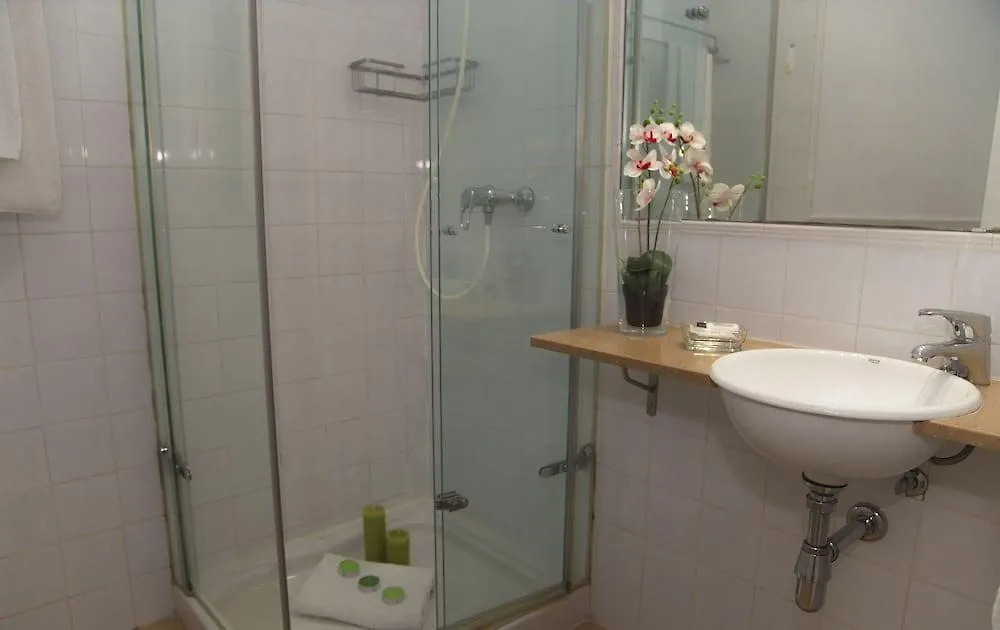 Bailen Garden Apartment Barcelona Spain